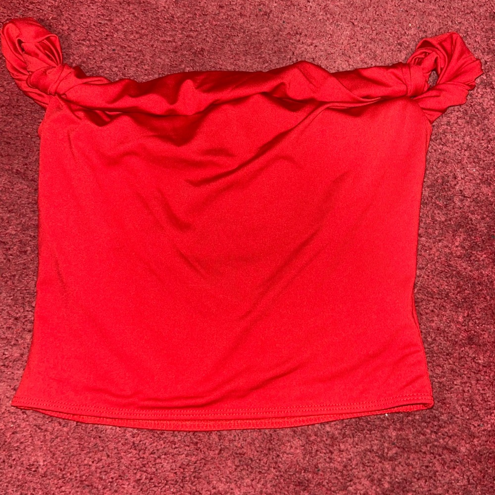 NWT: Peppermayo Solace Soul Twist Shoulder Top